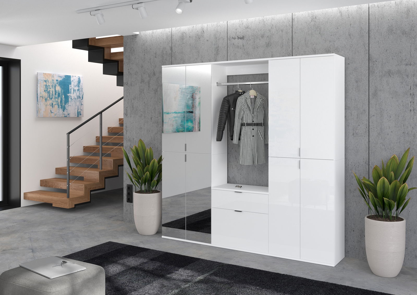 Moderner weißer Hochschrank mit Spiegeltüren, offene Perspektive, in einem stilvollen Wohnraum mit Treppe und Pflanzen.