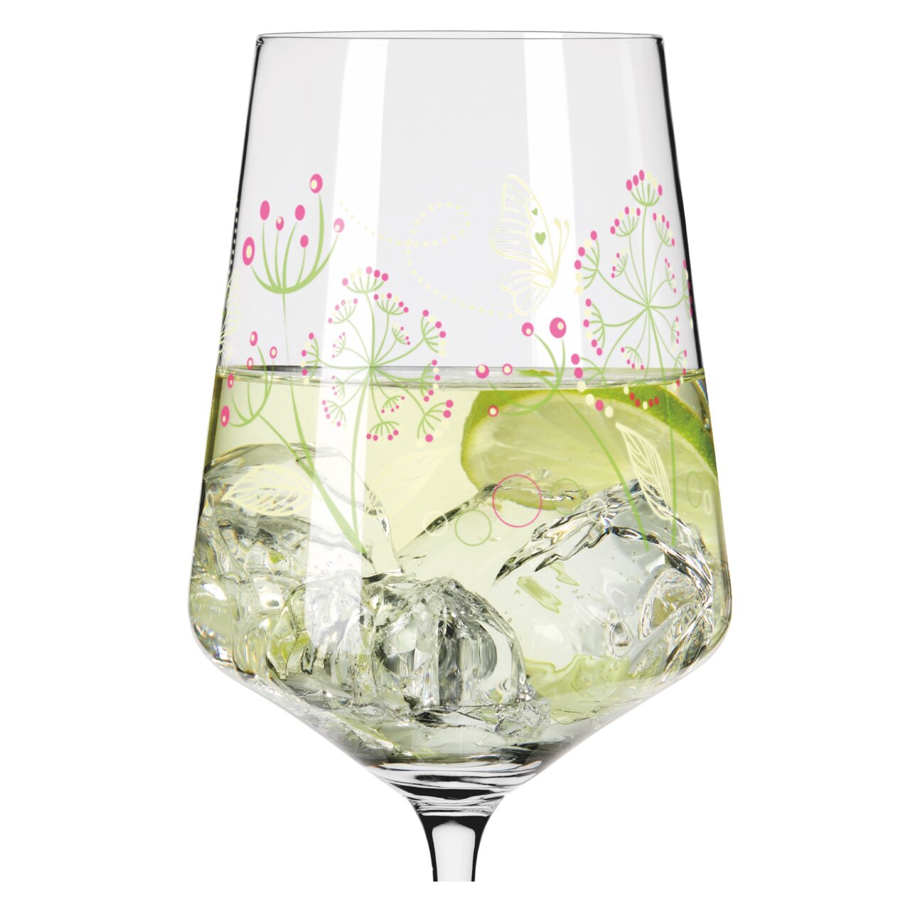 Wijnglas met bloemmotief, gevuld met ijsblokjes en een schijfje limoen, zijaanzicht