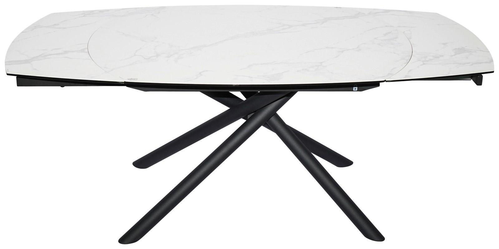 Moderner Esstisch mit weißer Marmoroptik-Tischplatte und schwarzem, gekreuztem Metallgestell, seitliche Perspektive.