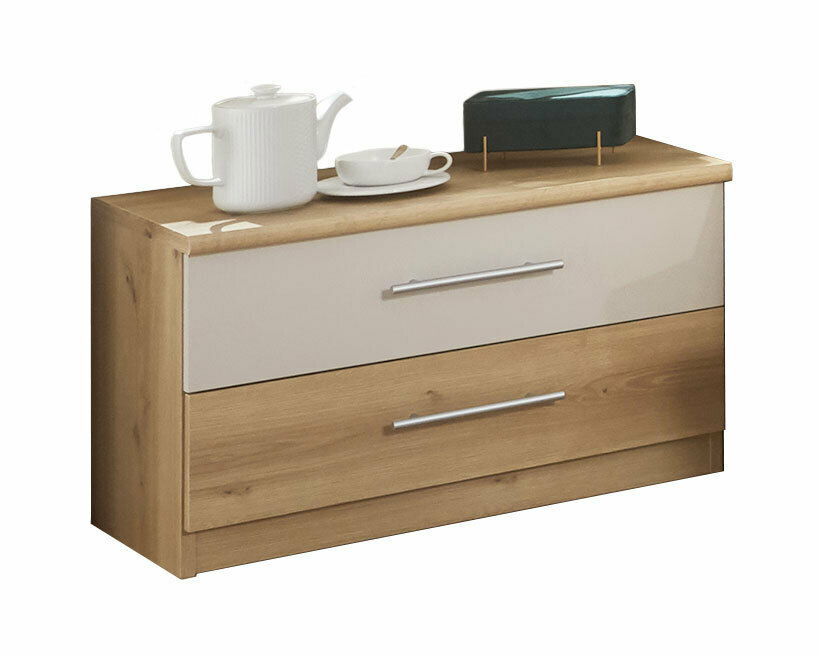 Nachtschrank aus Holz mit zwei Schubladen, dekoriert mit Teekanne und Tasse, seitliche Perspektive