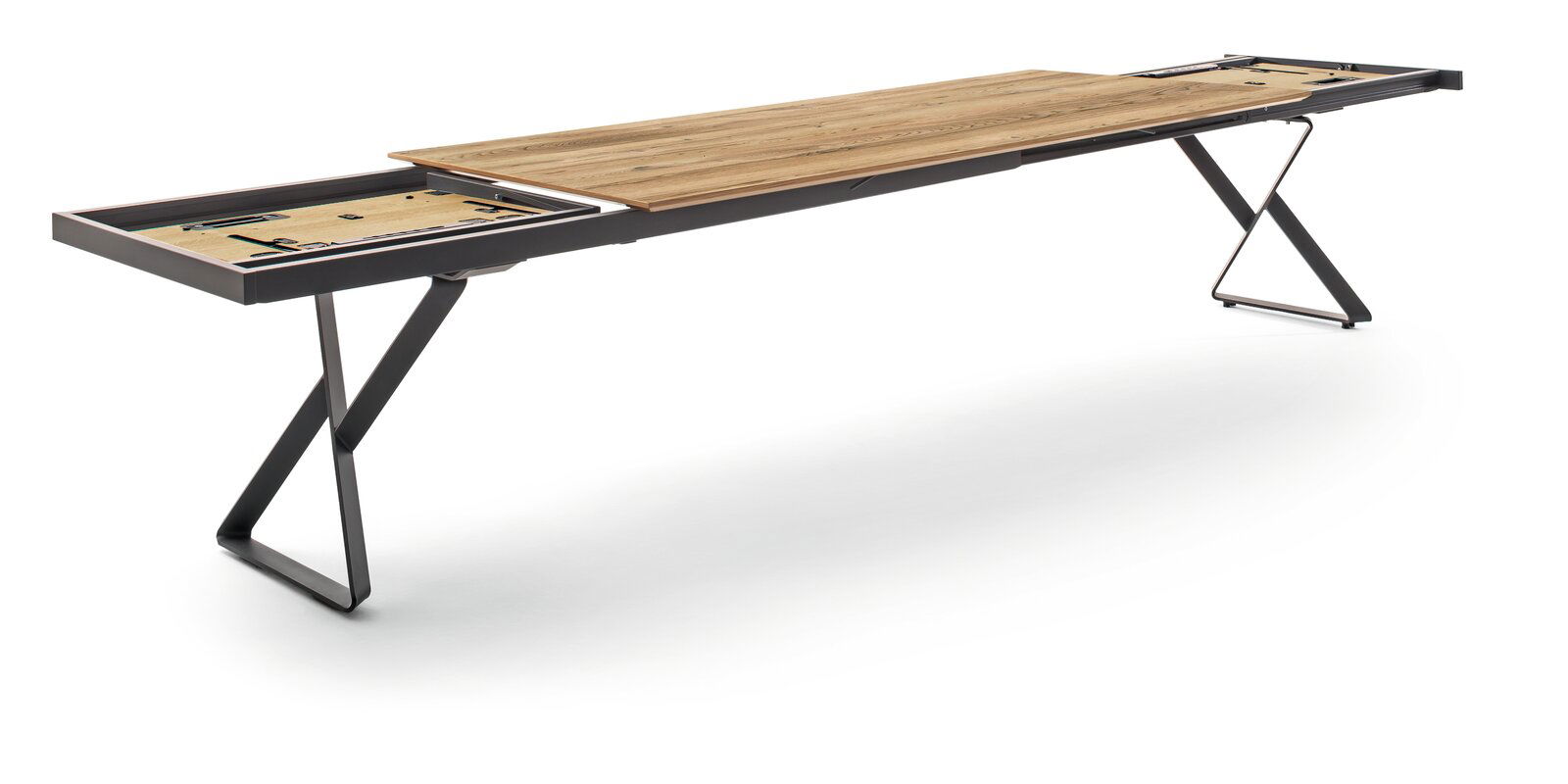 Moderner Esstisch mit ausziehbarer Holzplatte und Metallgestell, seitliche Perspektive