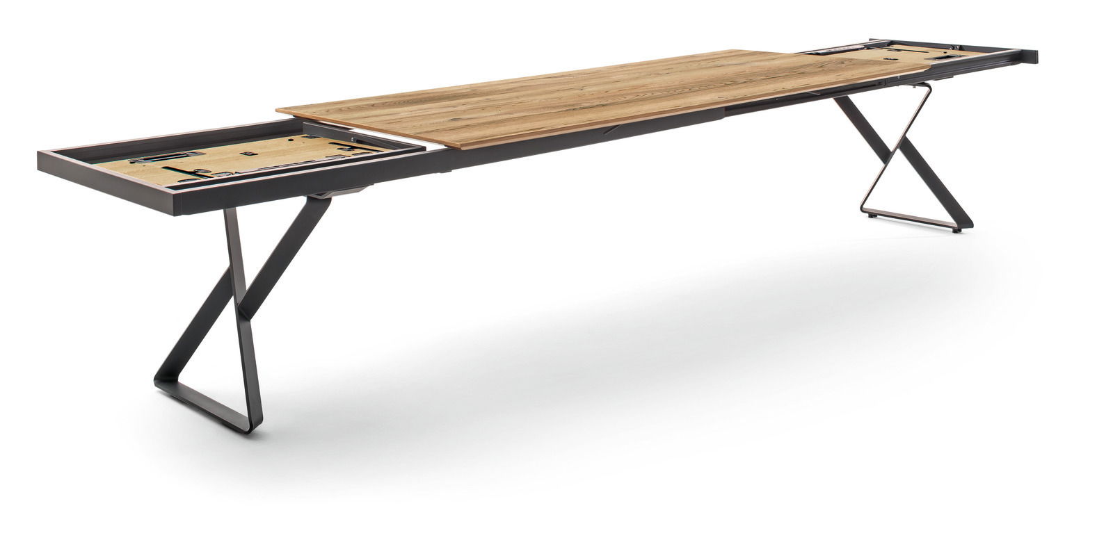 Moderner Esstisch mit ausziehbarer Holzplatte und Metallgestell, seitliche Perspektive