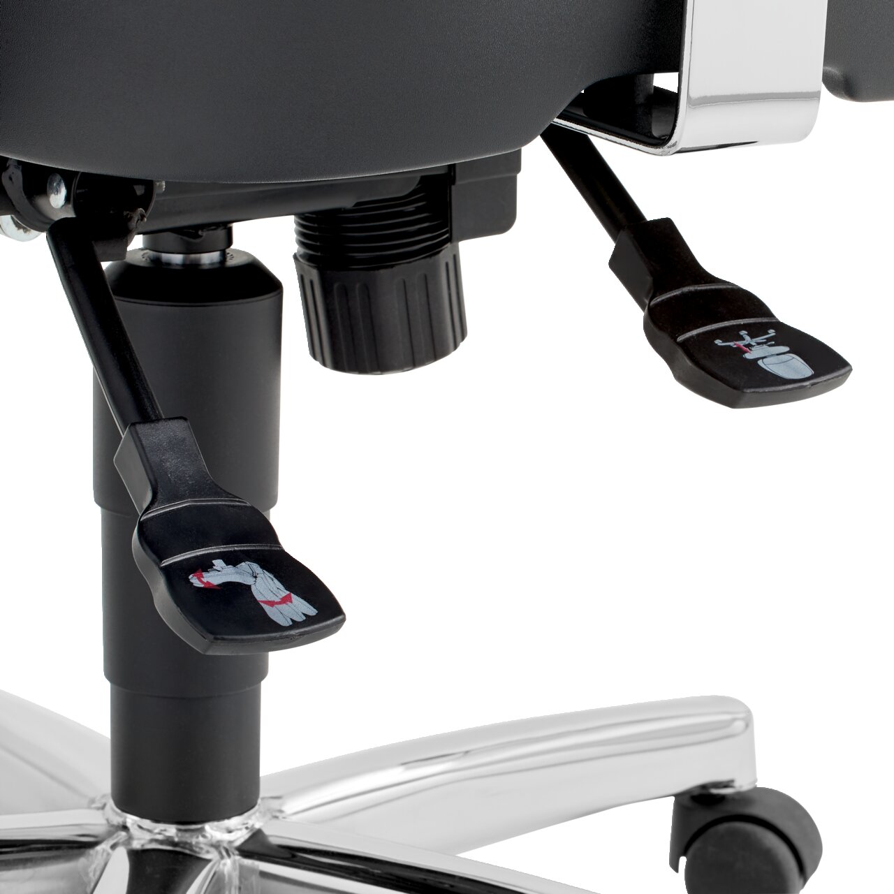 Nahaufnahme der Mechanik eines Drehsessels mit Hebeln und Rollen, seitliche Perspektive