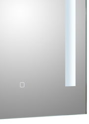 Moderner Badezimmerspiegel mit LED-Beleuchtung, Frontalansicht