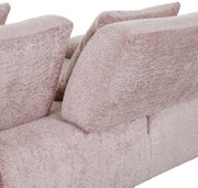 Rückansicht eines rosa 2-Sitzer Sofas mit weichem, strukturiertem Stoffbezug.