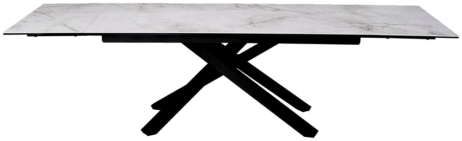 Moderne rechthoekige eettafel met wit marmerlook blad en zwart gekruist onderstel, vanuit laag vooraanzicht
