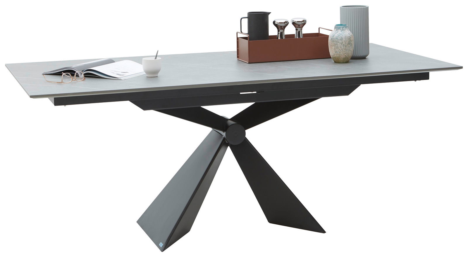 Dieter Knoll Esstisch MANTOVA Moderner Esstisch mit X-förmigem Metallgestell und grauer Tischplatte, seitliche Perspektive