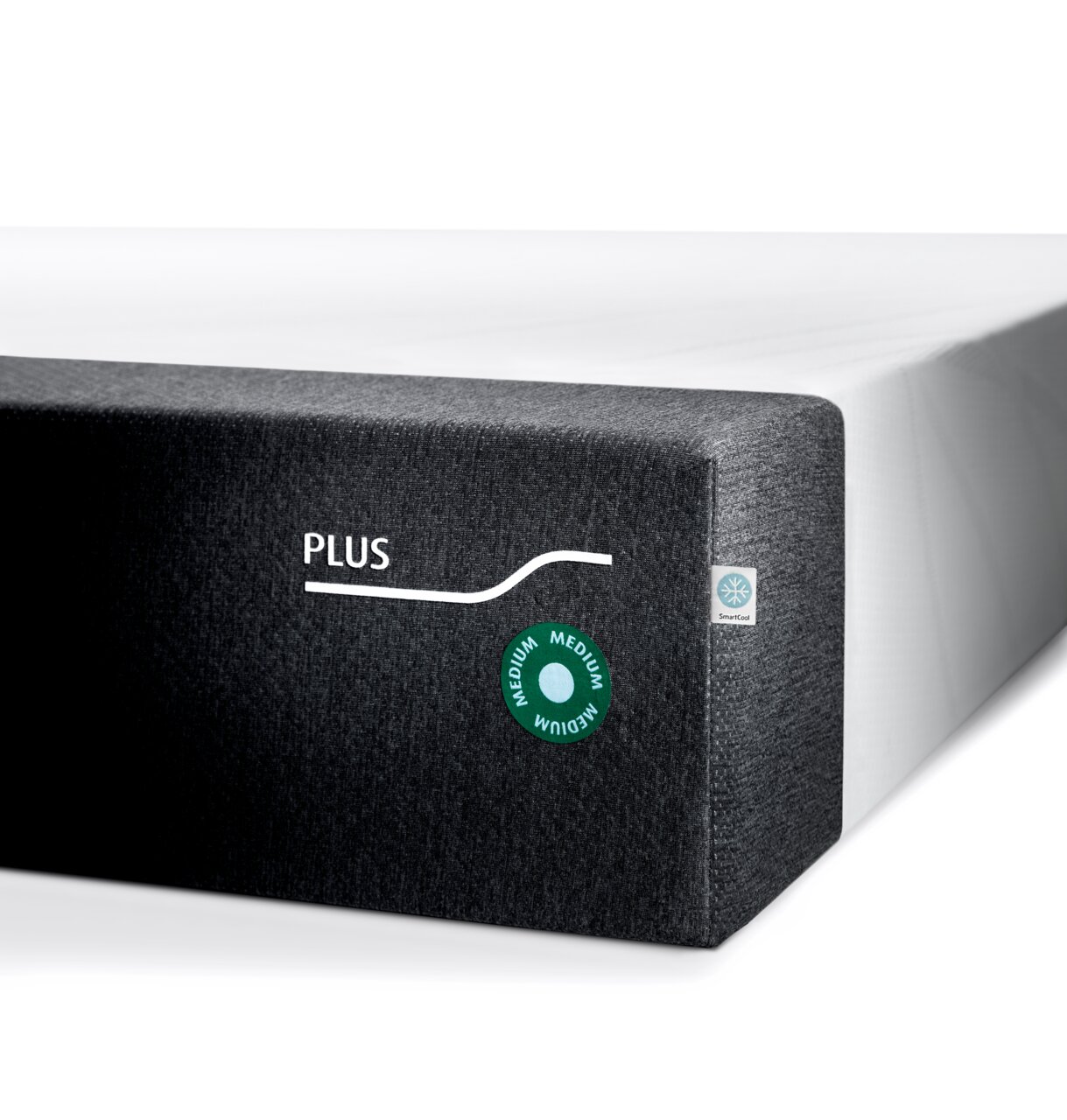 Tempur Viscomatratze 160x210 medium FORM PLUS MEDIUM Ecke einer Viscomatratze in mittlerer Festigkeit mit grauem Bezug und Aufschrift 'PLUS', seitliche Perspektive