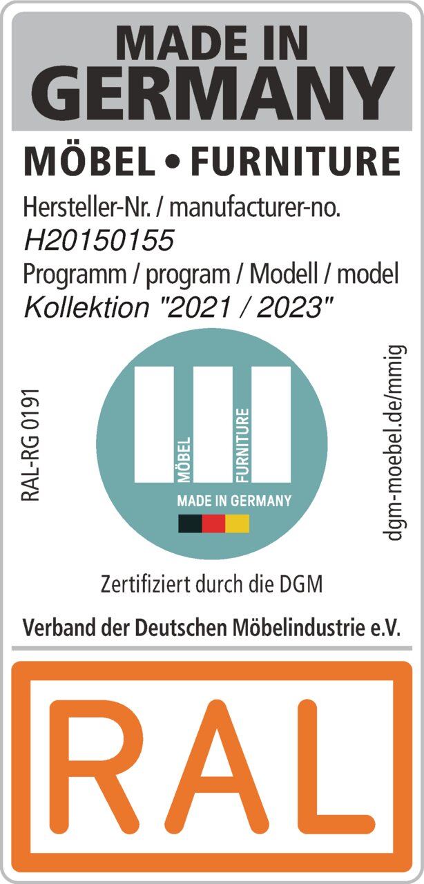 Zertifizierungsschild für Möbel, Made in Germany, mit Hersteller-Nr. H20150155, Programm Kollektion 2021/2023, perspektivisch von vorne.