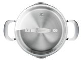 Ansicht von oben auf einen Edelstahl-Kochtopf mit Deckel und zwei Griffen, Teil des 7-teiligen Kochtopfsets Jamie Oliver.