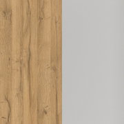Nahaufnahme einer Holz- und Metalloberfläche in Eichenoptik und grauem Metall, vertikal geteilt.