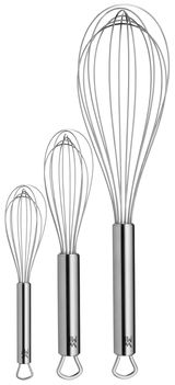 Drei Schneebesen aus Edelstahl in verschiedenen Größen, frontal abgebildet.