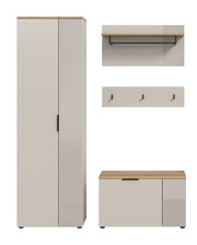 Garderobenkombination bestehend aus einem hohen Schrank, einer Wandablage mit Kleiderstange und Hakenleiste sowie einer Sitzbank, frontal abgebildet.