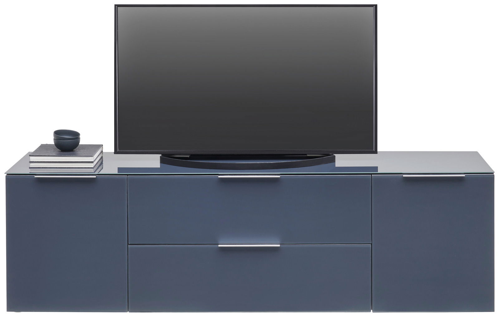Frontale Ansicht eines modernen, blauen TV-Lowboards mit zwei Schubladen und zwei Türen, darauf ein Flachbildfernseher und Bücher.