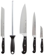 Messerblock Spitzenklasse 6-teilig, bestehend aus fünf Messern und einem Wetzstahl, frontal abgebildet.