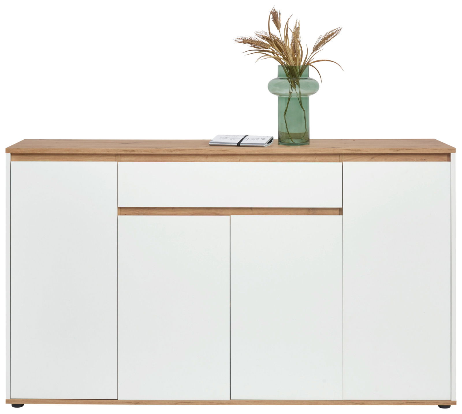 Frontansicht eines XL-Sideboards mit weißer Front und Holzoberfläche, dekoriert mit einer grünen Vase und einem Buch.