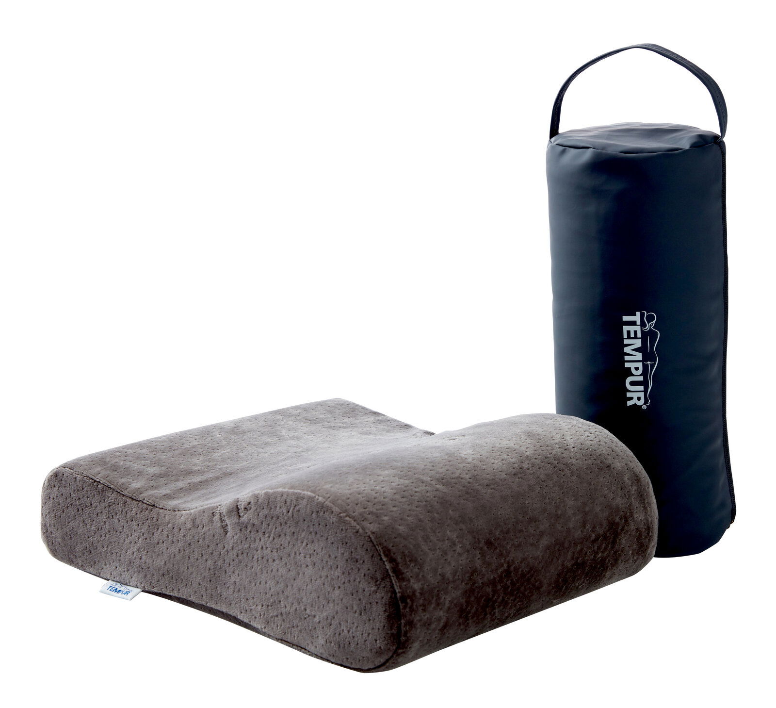 Tempur Reisekissen in seitlicher Perspektive mit passender Tragetasche