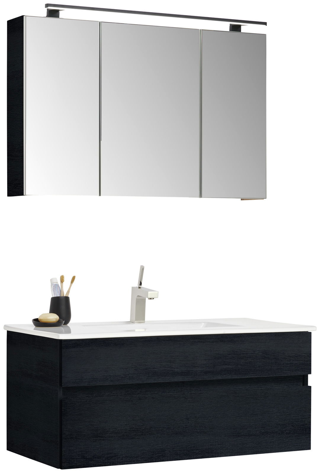 Moderner Badblock mit Spiegelschrank und Waschbecken, seitliche Perspektive