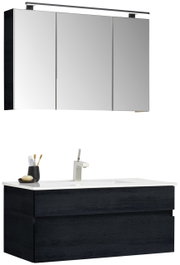Moderner Badblock mit Spiegelschrank und Waschbecken, seitliche Perspektive