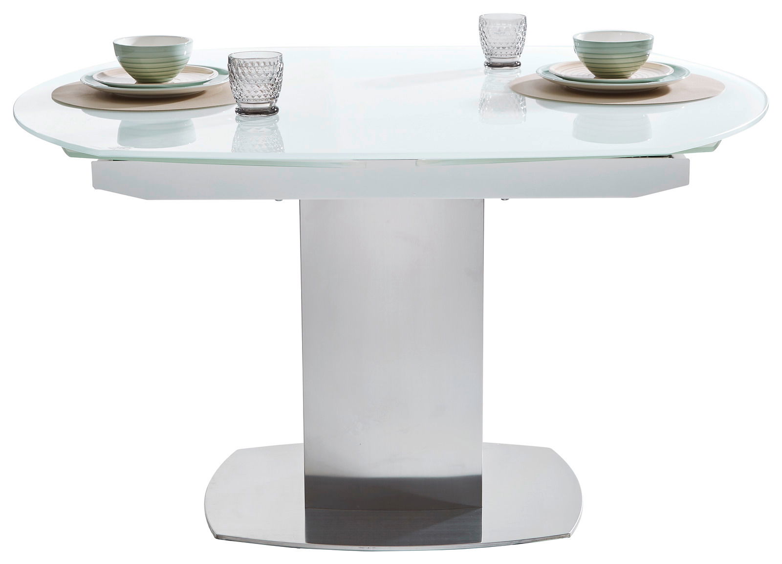 Moderner Esstisch mit Glasplatte und Metallfuß, seitliche Perspektive