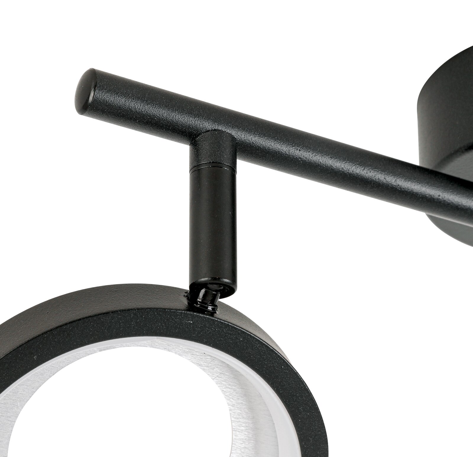 Nahaufnahme eines schwarzen LED-Strahlers mit zylindrischem Gelenk, seitliche Perspektive