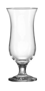 Klares Cocktailglas mit elegantem Design, seitliche Perspektive