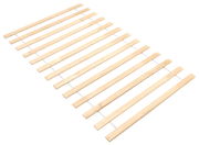 Rollrost aus Holz, schräg von oben fotografiert