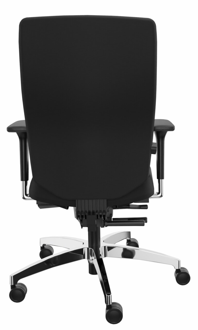 Rückansicht eines schwarzen Drehstuhls mit verchromtem Fußkreuz und Rollen.