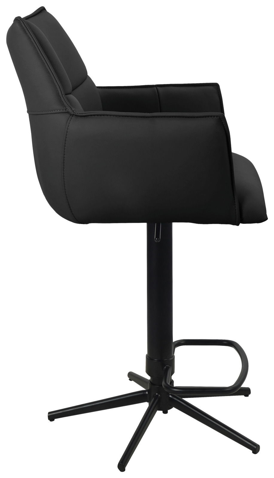 Schwarzer Barstuhl aus seitlicher Perspektive mit gepolsterter Rückenlehne und Armlehnen, auf einem stabilen Metallfuß mit Fußstütze.