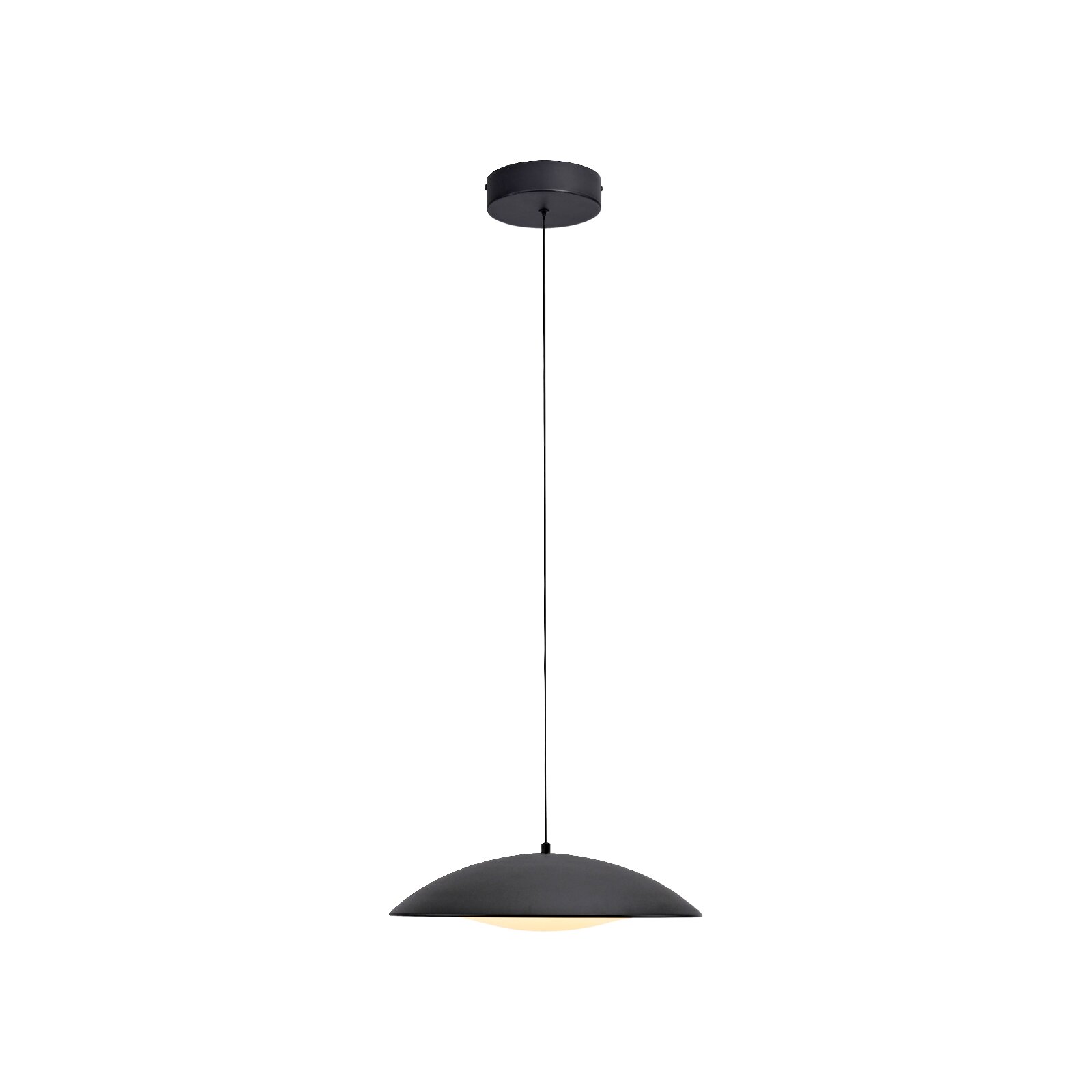Schwarze, minimalistische Pendelleuchte mit flachem, halbrundem Schirm und langem Kabel, frontale Ansicht auf weißem Hintergrund
