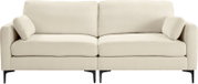 Beiges 2-Sitzer-Sofa mit zwei Sitz- und zwei Rückenkissen, inkl. zwei Armlehnenkissen und schwarzen Metallfüßen, freigestellt auf weißem Hintergrund, Frontansicht.