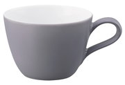 Graue Kaffeetasse mit Henkel, seitliche Perspektive