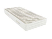 Kaltschaummatratze H3 in seitlicher Perspektive mit gestepptem Bezug und Tragegriffen