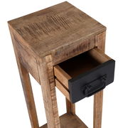 Beistelltisch aus Holz mit geöffneter Schublade, Perspektive von oben