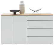 Modernes Sideboard 180 in Weiß mit Holzplatte, dekoriert mit einer Vase, einer Schale und einem offenen Buch, Frontalansicht.