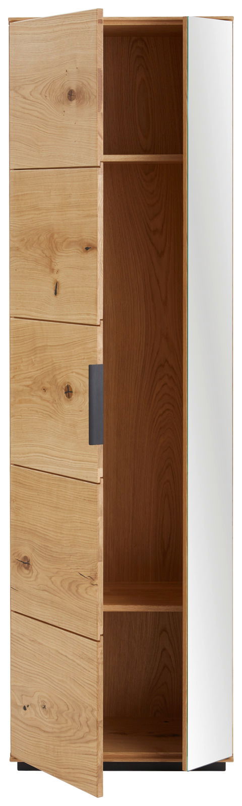 Geöffneter Garderobenschrank aus Holz mit Spiegel an der rechten Tür, Innenansicht mit zwei Fächern, Perspektive von vorne.