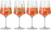 Vier Weingläser mit sommerlichen Motiven und orangefarbenem Getränk, seitliche Perspektive.