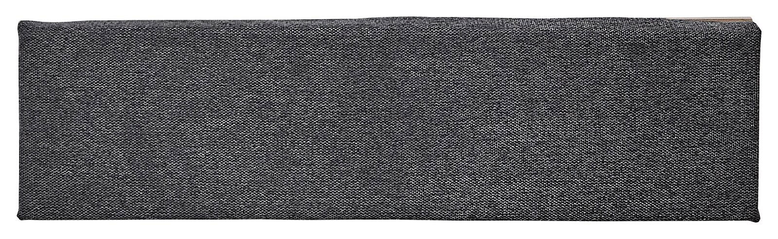 Draufsicht auf eine graue Stoffoberfläche, vermutlich Teil einer Garderobenbank.