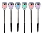 Zes zonne-energie staande lampen in verschillende kleuren, gezien vanaf de voorkant.