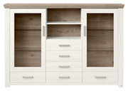 Frontansicht eines modernen Highboards mit zwei Glastüren, vier Schubladen und offenen Regalfächern in Holzoptik.