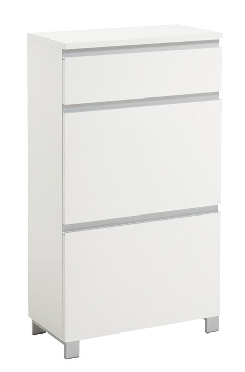 Weißer Schuhschrank mit drei Klappen, frontal fotografiert.