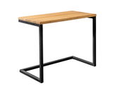 Moderner Beistelltisch mit Holzplatte und schwarzem Metallgestell, seitliche Perspektive