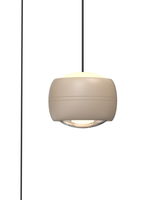 Moderne LED-Pendelleuchte in Beige, seitliche Perspektive