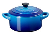 Blaue Mini Cocotte von Le Creuset mit Deckel, seitliche Perspektive