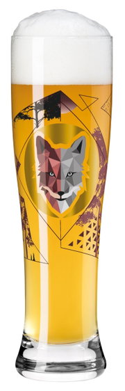 Weizenglas mit geometrischem Fuchsdesign, gefüllt mit Bier und Schaumkrone, Frontalansicht