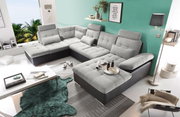 Moderne graue Rundecke in U-Form in einem stilvollen Wohnzimmer, seitliche Perspektive