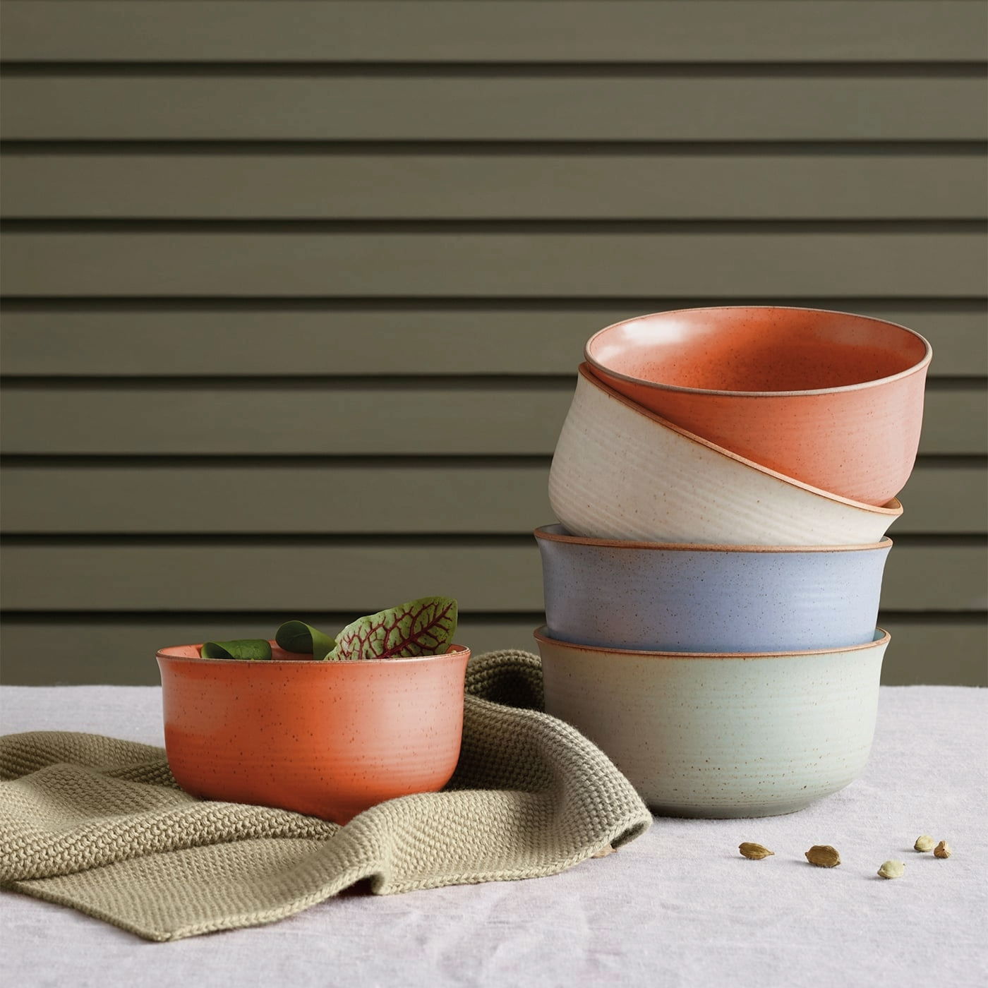 Thomas Müslischale NATURE Stapel von Müsli-Schalen in verschiedenen Farben, seitliche Perspektive