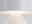 Nahaufnahme einer weißen LED Tischlampe mit modernem Design, seitliche Perspektive