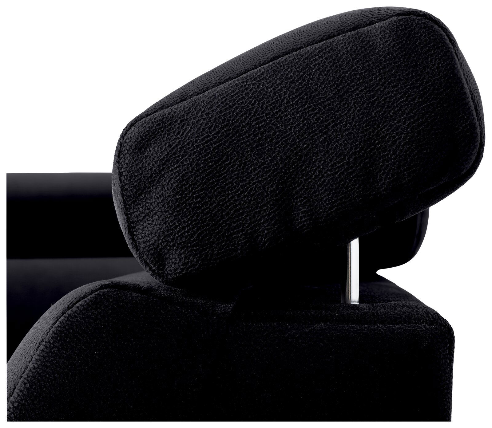 Nahaufnahme einer schwarzen Kopfstütze eines Sofas aus Leder, seitliche Perspektive.