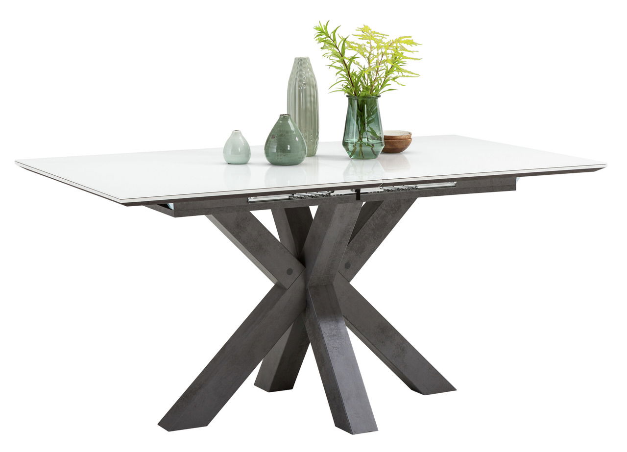 Moderner Esstisch mit weißer Tischplatte und X-förmigem Metallgestell, seitliche Perspektive